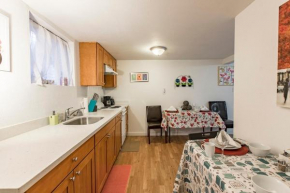 Seattle Urban Village- Unit B- Lago Vista- Lake Union- Sleeps 6